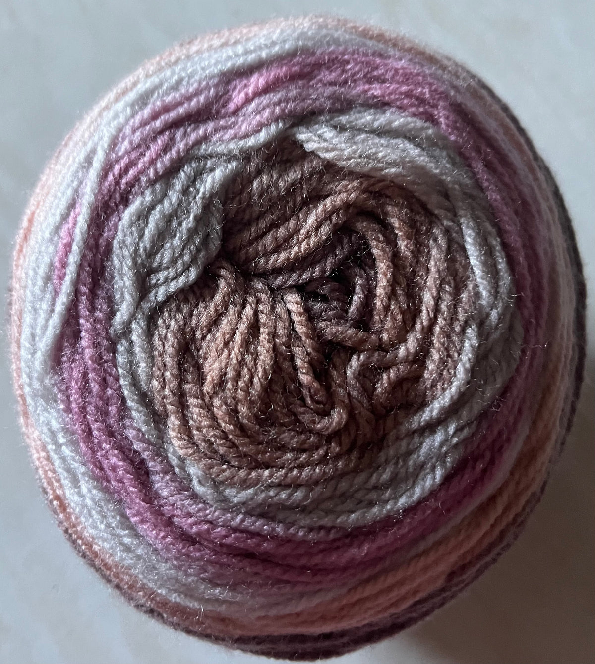 Cavendish yarns cakes Neapolitan 100g, 360m, 100% acrylic double