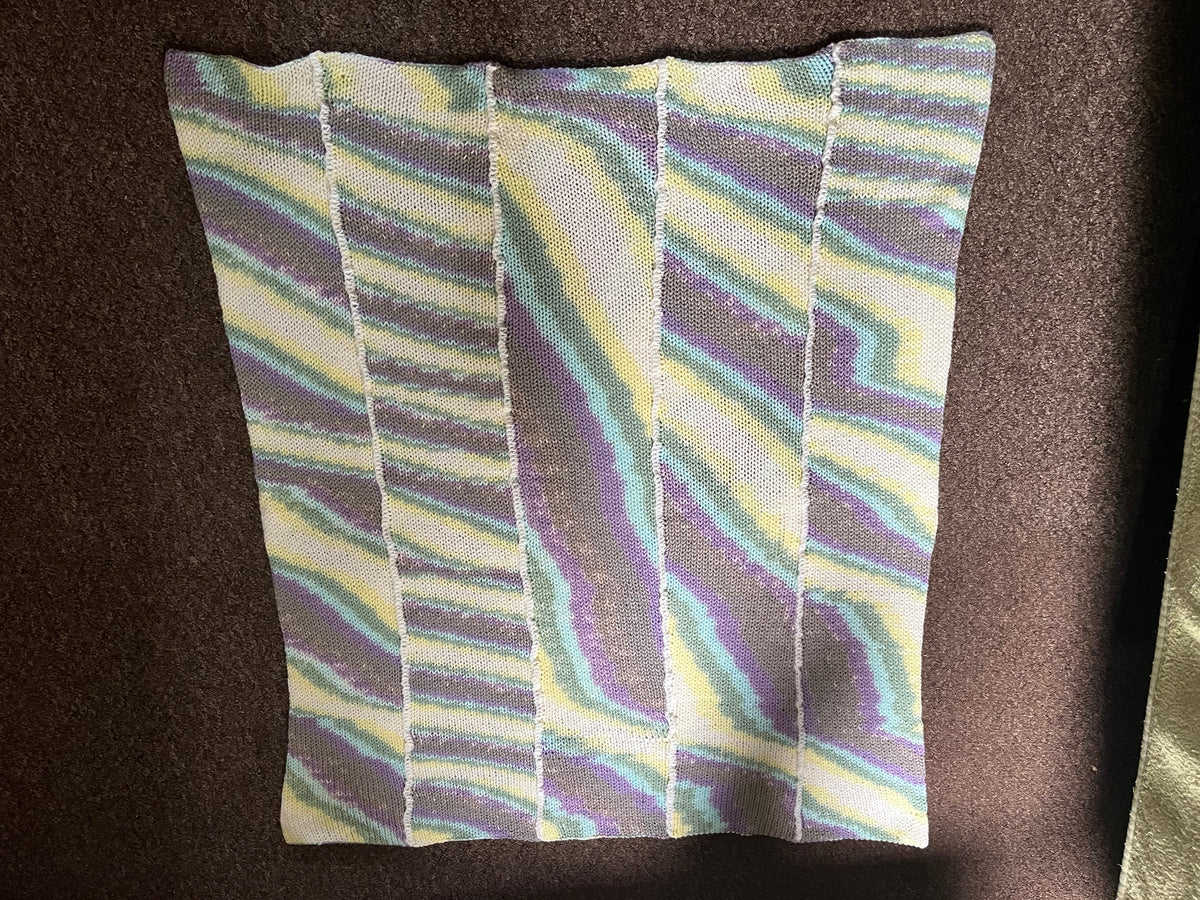 Beautiful pastel coloured swirls blanket 1M x 1M