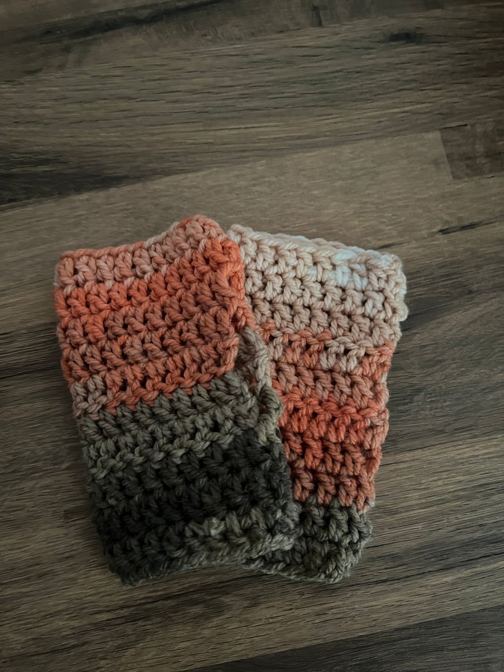 Autumn coloured crocheted gloves